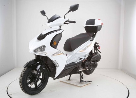 Vitacci 150cc Zoom Gas Scooter - White