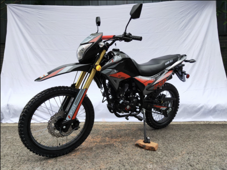 Hawk DLX 250 EFI Motorcycle